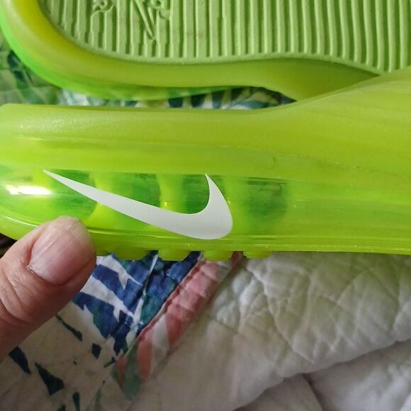 Nike   - Picture 2 of 3